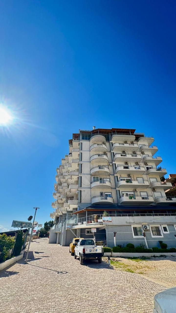 סרנדה Agora Sea View Apartment מראה חיצוני תמונה